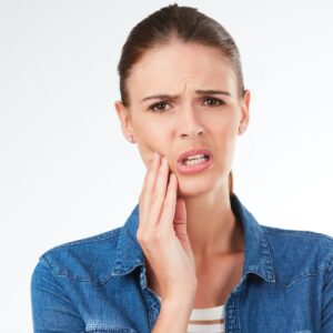 woman with tooth pain